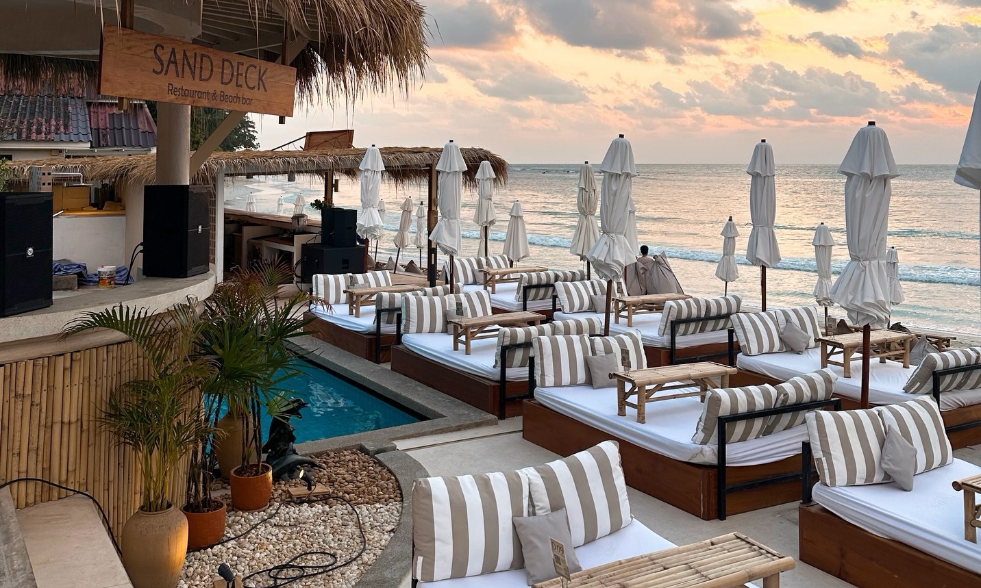 The settings at the beach front of Sand Deck&nbsp;